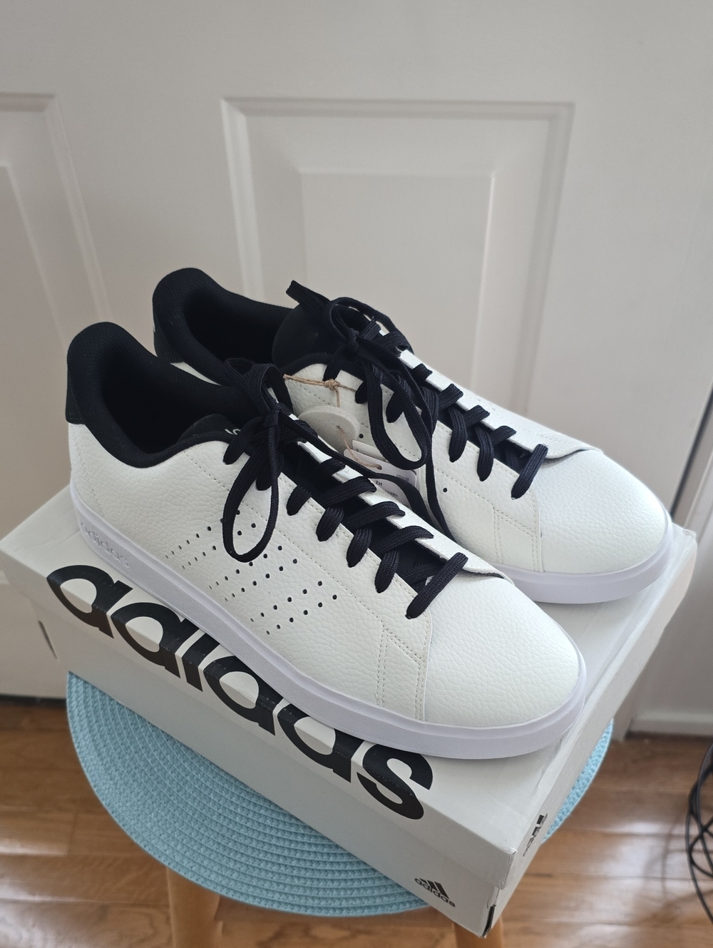 ADIDAS BRAND MEN'S WHITE & BLACK LEATHER ATHLETIC TENNIS SHOES SNEAKERS SIZE 11